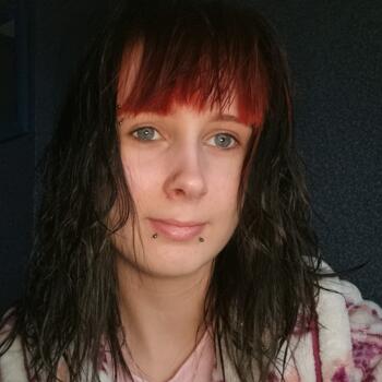 Babysitter in Wolverhampton: Crystal