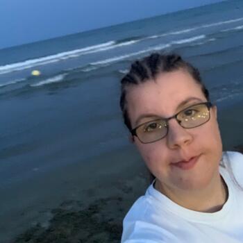 Babysitter Hennecourt: Leonie