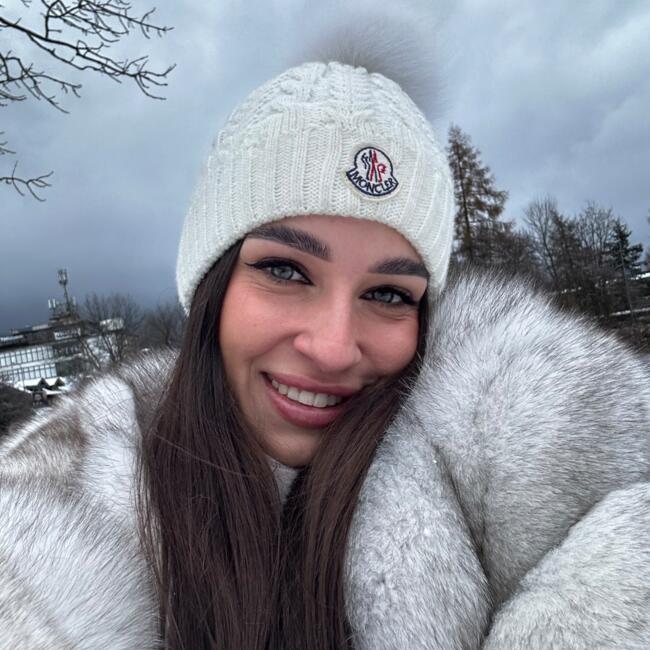 Larnaka bölgesinde bebek bakıcısı: Dominika