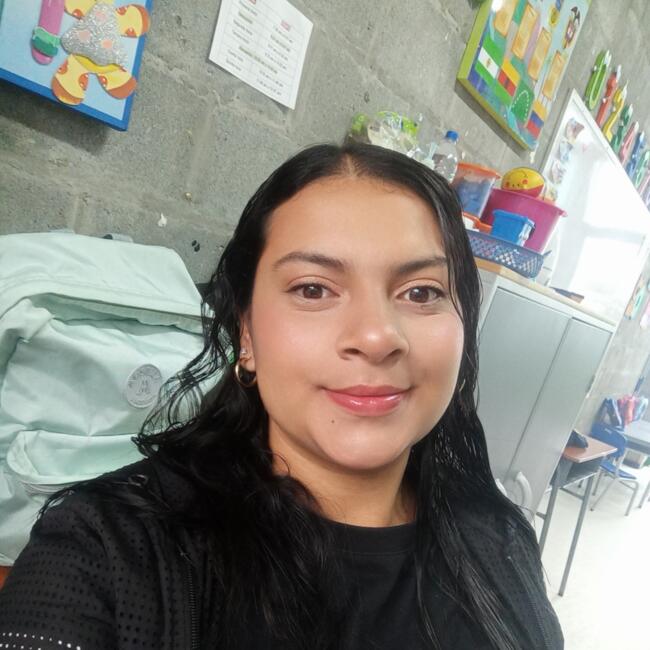 Niñera en Dos Quebradas: Maria Camila