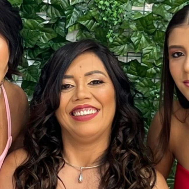 Babysitter in Uberlândia: Debora pires de sousa