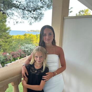 Babysitter in Brou-sur-Chantereine: Julia