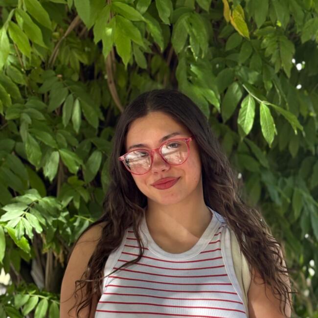 Babysitter in Redmond: Alexis