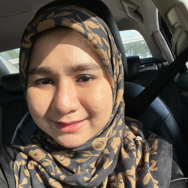 Pengasuh di Shah Alam: Sofia