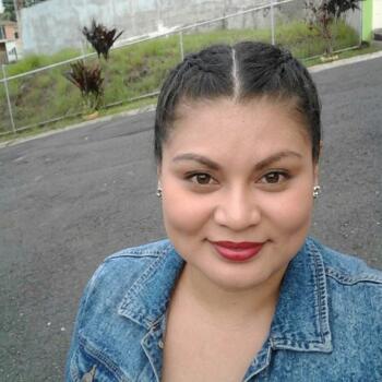 Babysitter in San Felipe: Yari