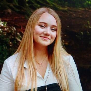 Babysitter in Thaon: Eva