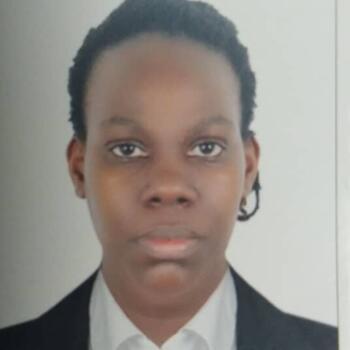 جليسة أطفال في أبوظبي: Dorothy