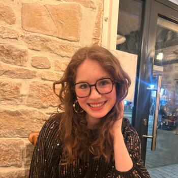 Babysitter in Dijon: Emilie