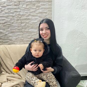 Babysitter in Montevideo: Jazmin