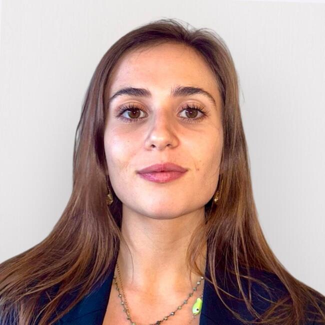 Babysitter in Paradiso: Alice