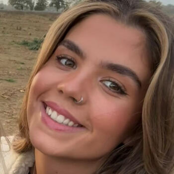 Babysitter in Sunshine Coast: Maddison