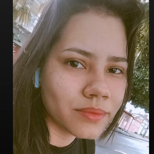 Babá em Manaus: Luana