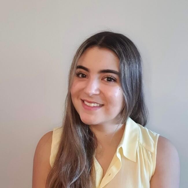 Babysitter in Brisbane: Alejandra