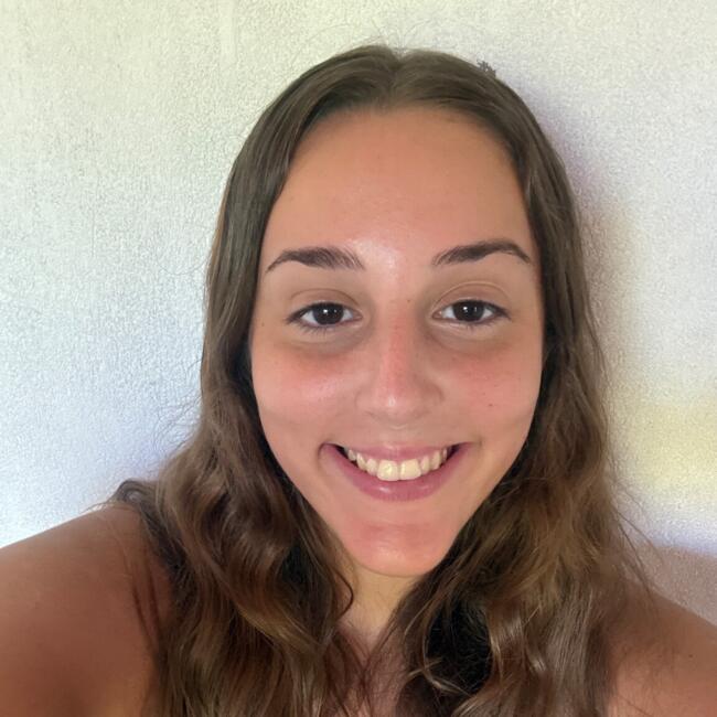 Babá em Imbassai: Micaela