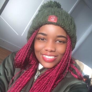 Nanny in Québec: Leticia