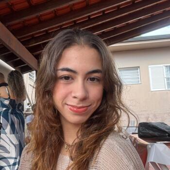 Babysitter Campinas: Júlia