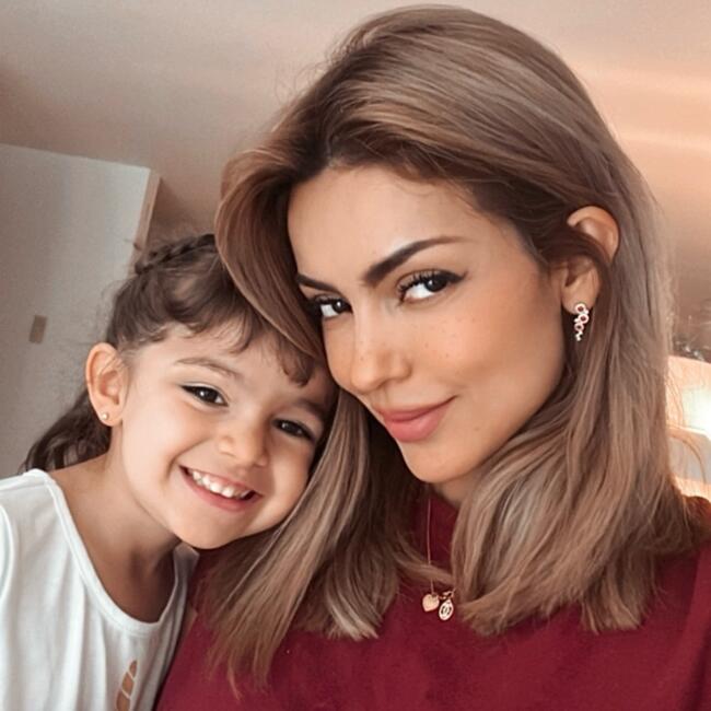 Δουλειά για babysitter στην περιοχή Ζυρίχη: Jhannet