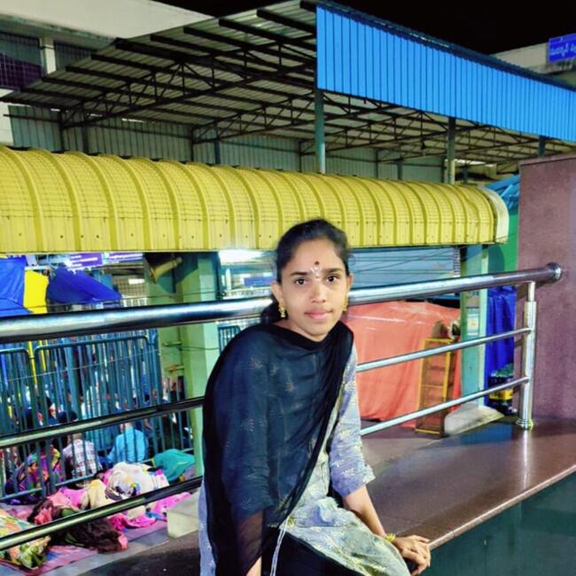 Babysitter in Hyderabad: Maha Lakshmi 