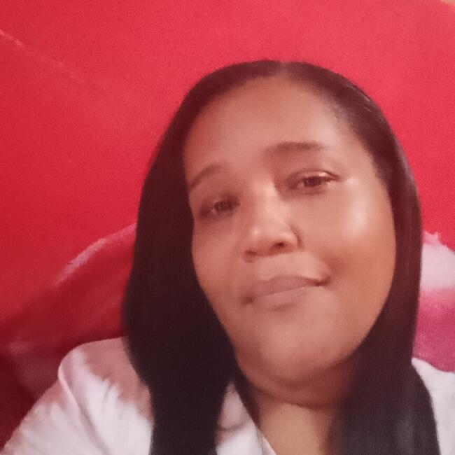 Babysitter in Paço do Lumiar: Ediene dos Santos Melo