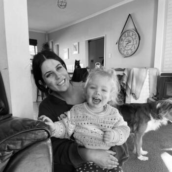 Babysitter in London: Paige
