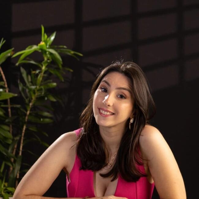 Babysitter in Florianópolis: Taynara