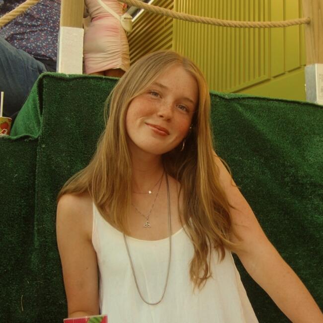 Babysitter em Alcabideche: Eva