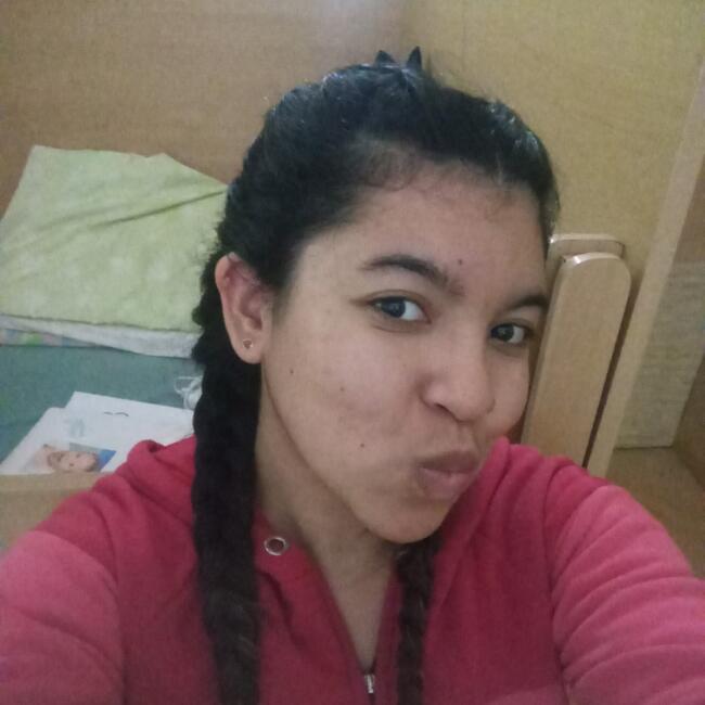 Babysitter in Embu das Artes: Larissa