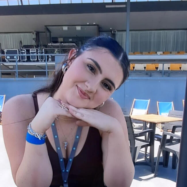 Babysitter in Orange: Addy