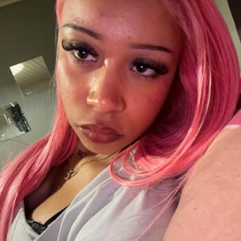 Babysitter in Viroinval: Flora