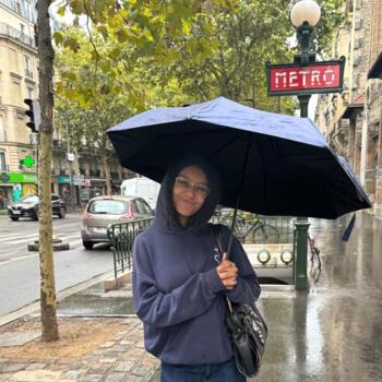 Babysitter in Paris: Margot