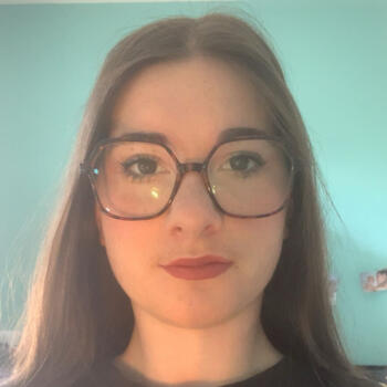 Babysitter in Mouliets-et-Villemartin: Clarisse