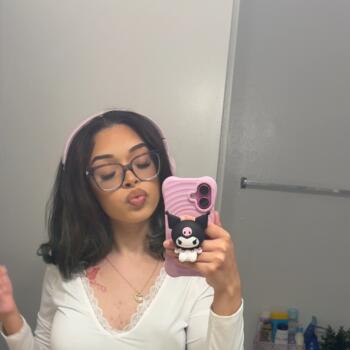 Babysitter in The Bronx: Ava