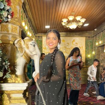 Nanny in Nagpur: Shruti