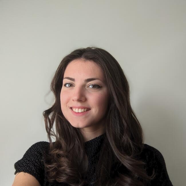 Babysitter in Avrillé: Ambre