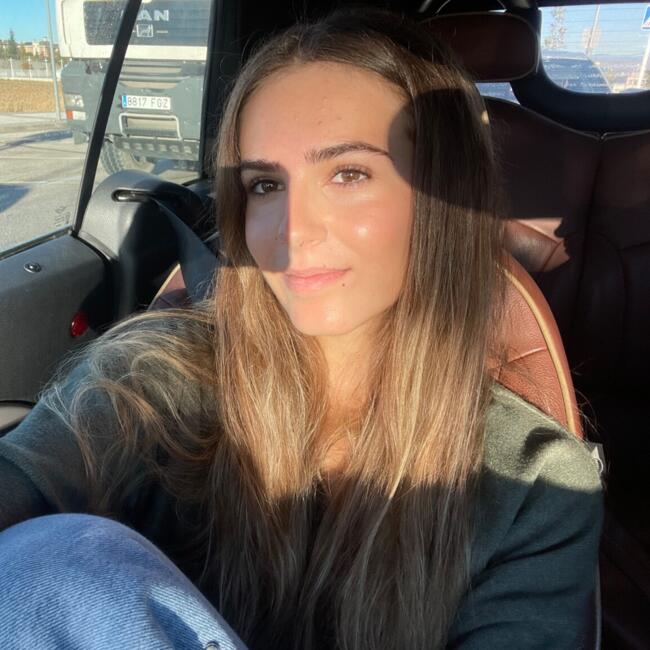 Niñera en Villanueva de la Cañada: Marta