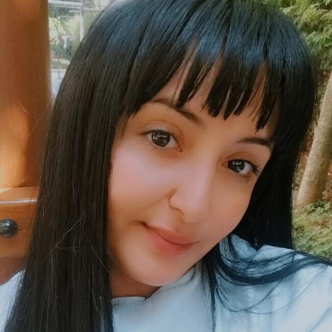 Babysitter in São Paulo: Larissa