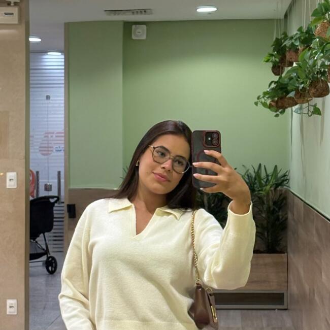 Babysitter in Vila Velha: Maria eduarda