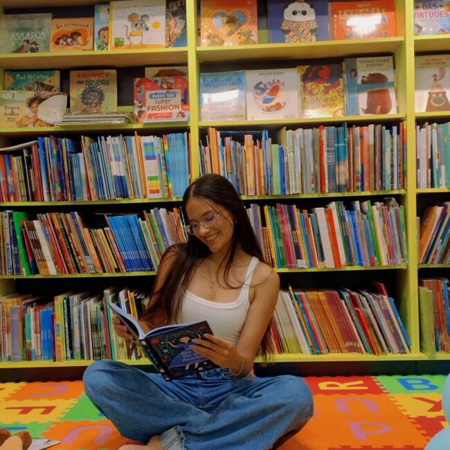 Babá em Brasília: Nailly