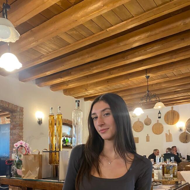 Niñera en Codroipo: Giulia