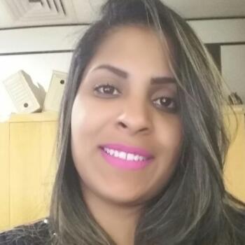 Babysitter Brasília: Thalita VIdal