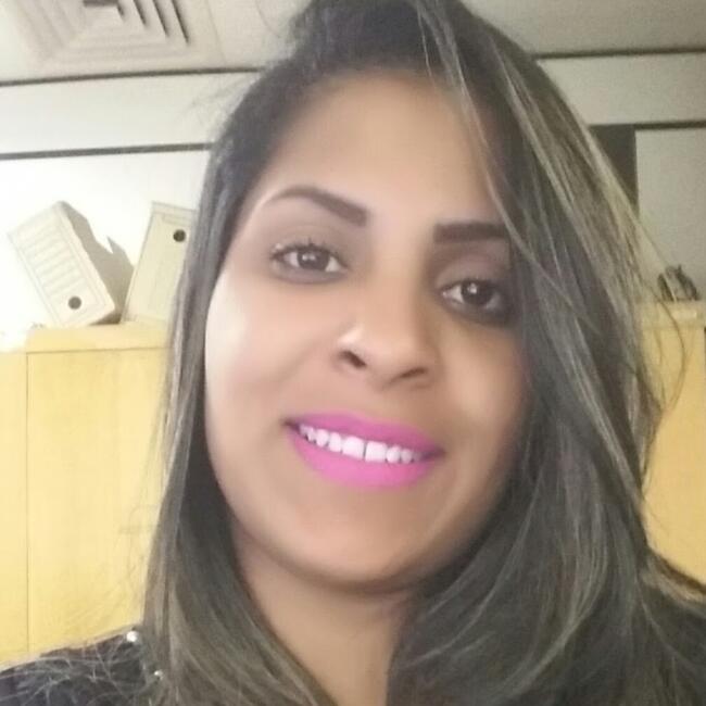 Babysitter in Brasília: Thalita VIdal