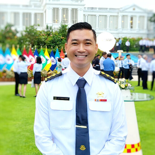 Singapore Island的临时保姆工作: Eusoff