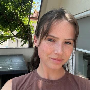 Babysitter in Ljubljana: Meta
