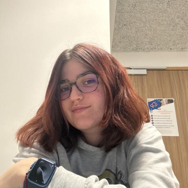 Babysitter in Saint-Gervais-la-Forêt: Clara