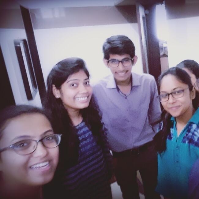 अहमदाबाद में बेबीसिटिंग की नौकरी: Jay