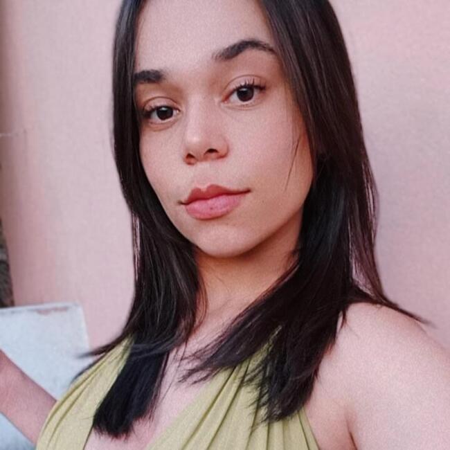 Babysitting job in Betim: Nadia