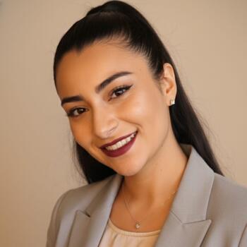 Babysitter in Santa Ana: Andreyna