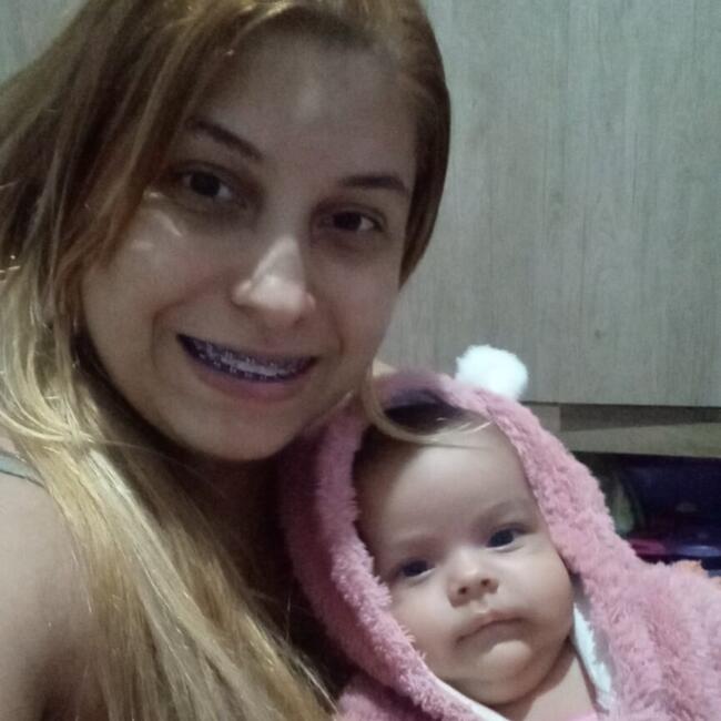 Babá em Praia Grande: Adrielle