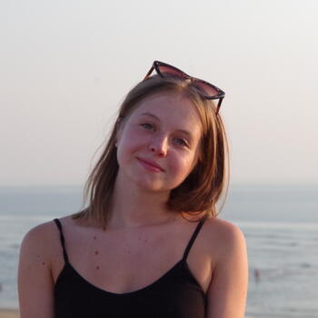 Babysitter in Lyon: Lisa