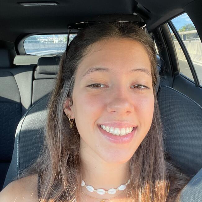 Babysitter in Sant Feliu de Llobregat: Abril